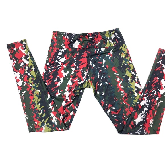 SOLD Onzie Camouflage Red Green Leggings - Picture 5 of 8
